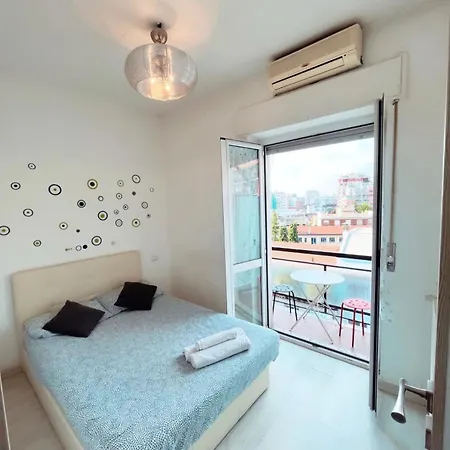 Apartment Very Nice Flats With Balcony And Close To The Metro